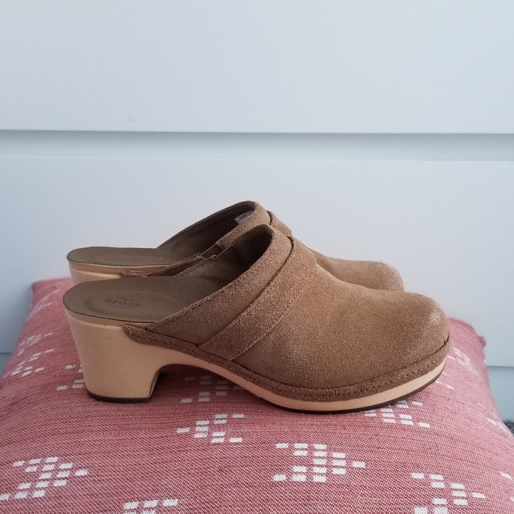 Clogs